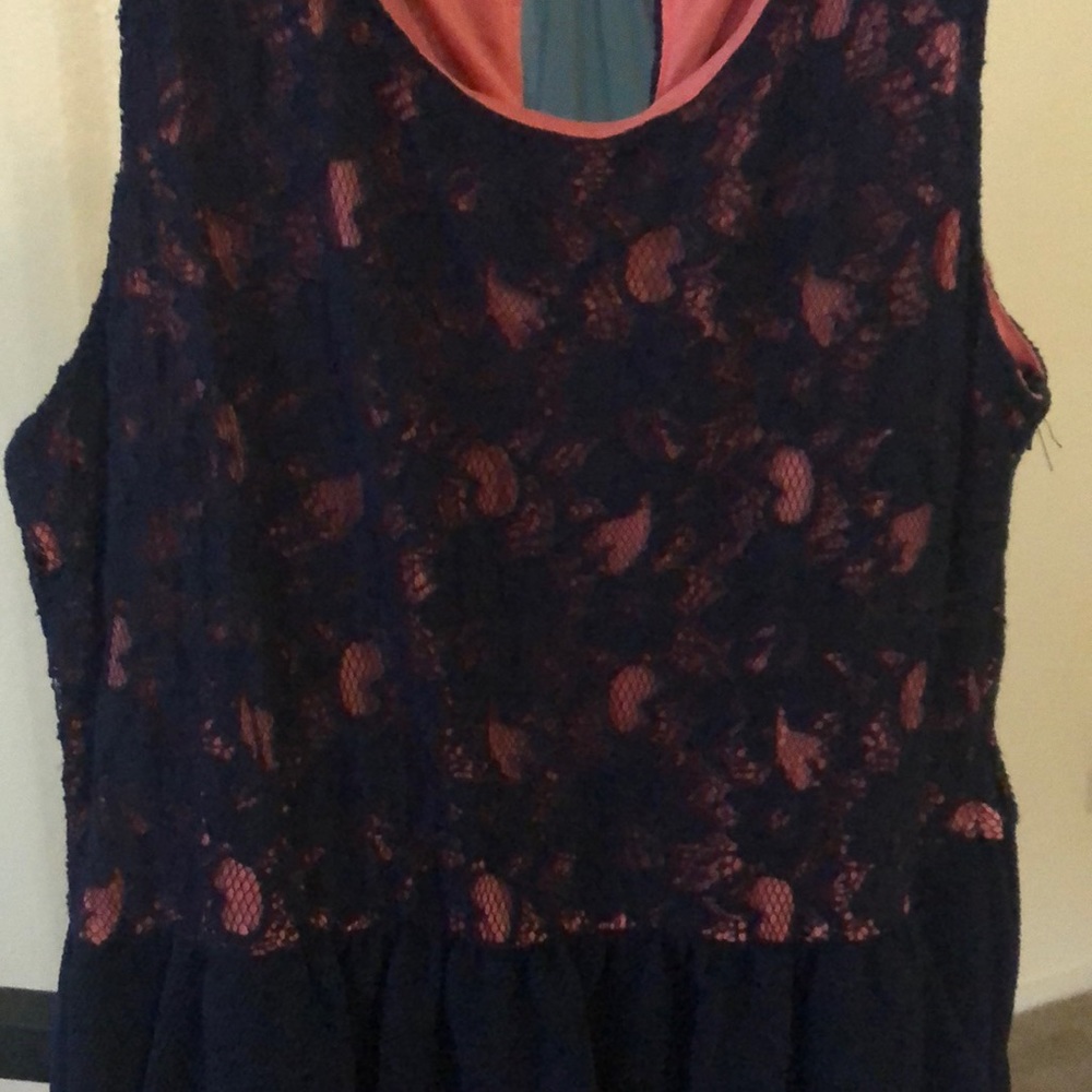 Dress - Picture 2 of 4